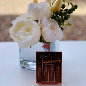 New Huda Beauty Liquid Matte Nudes (4) minis